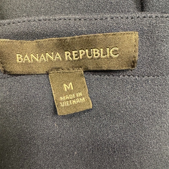 Banana Republic Flowy Bell Sleeve Top - Size Medium - Picture 5 of 5